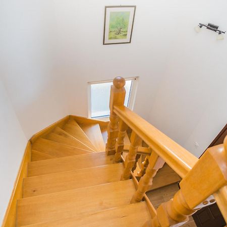 Apartman Car Vir Luaran gambar