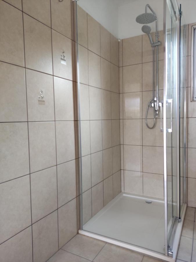 Apartman Car Vir Luaran gambar