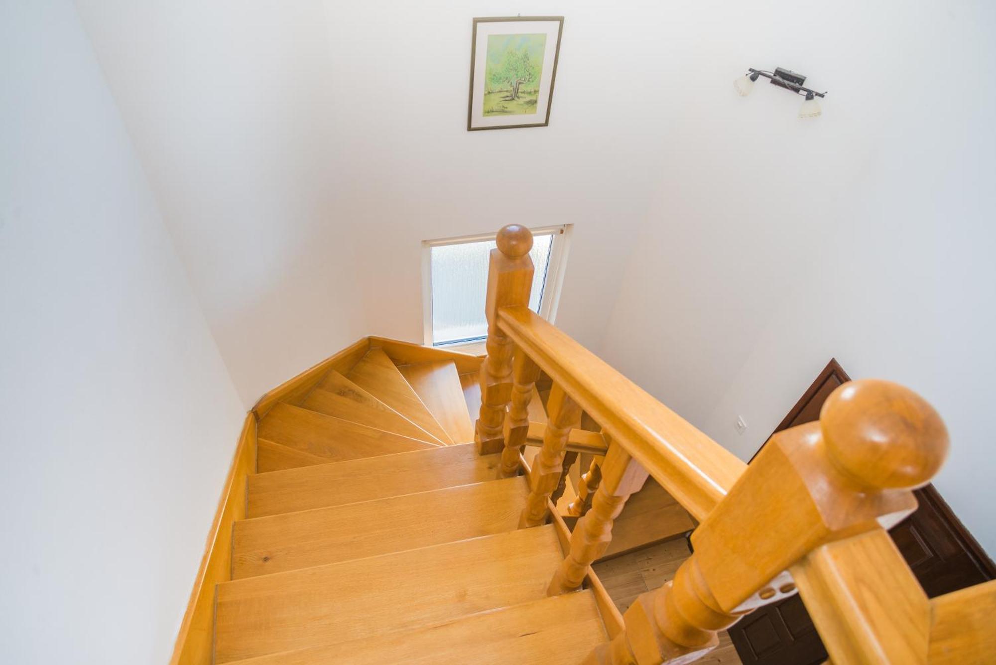 Apartman Car Vir Luaran gambar